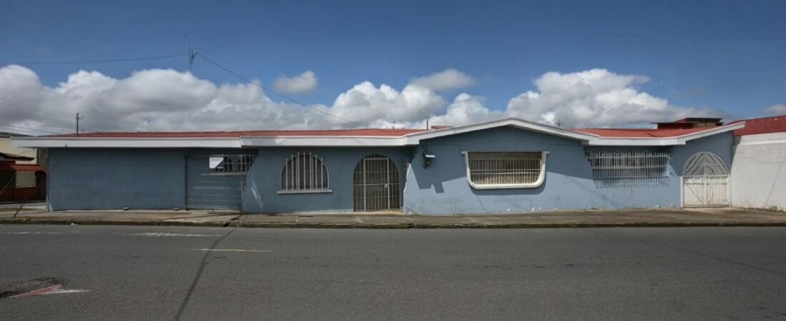 CASA EN EL CARMEN DE CARTAGO